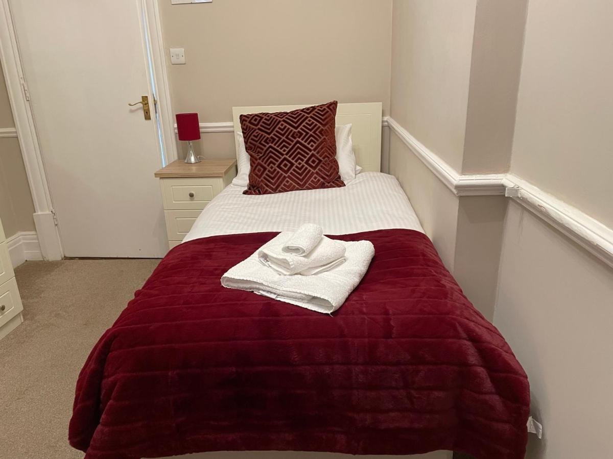 The Sandrock Clacton-on-Sea Bagian luar foto