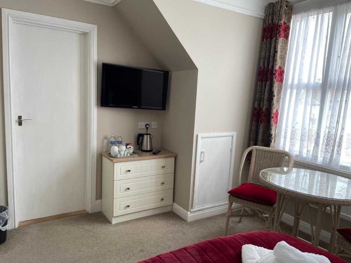 The Sandrock Clacton-on-Sea Bagian luar foto