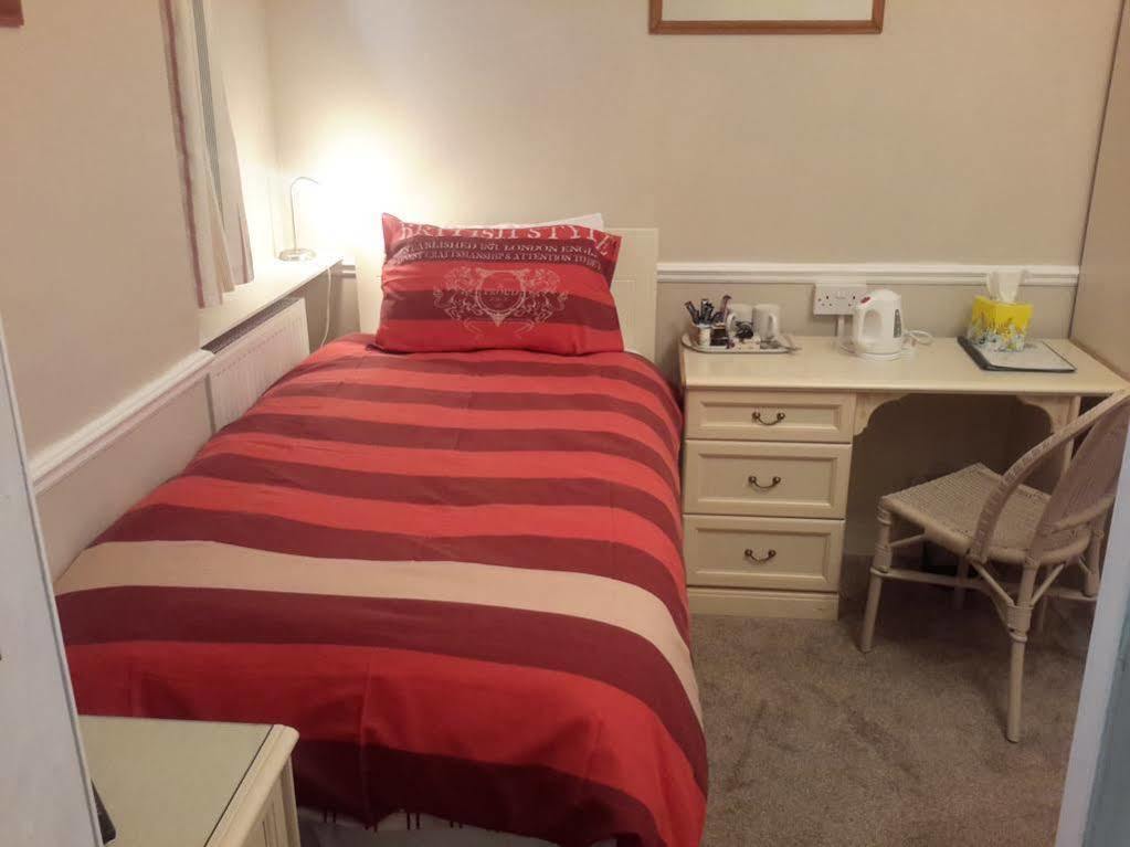 The Sandrock Clacton-on-Sea Bagian luar foto